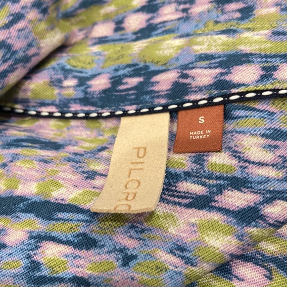 Anthropologie oversized long sleeve overlapping twist front print blouse - Picture 8 of 11